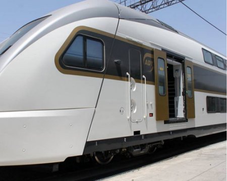 İkimərtəbəli qatar artıq Bakıdadır