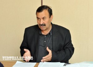 “İcra başçısının müavini məni hədələyir”