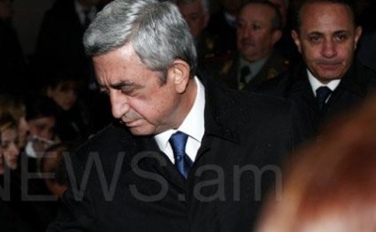 Sarkisyan Fransaya niyə qaçır?