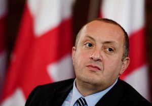Prezident təbii fəlakətdə zərərçəkən ailənin başçısını əfv etdi