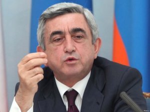 Sərkisyan bahalaşma qərarını dondurdu və mitinqçilərə yalvardı: “Allah xatirinə...”