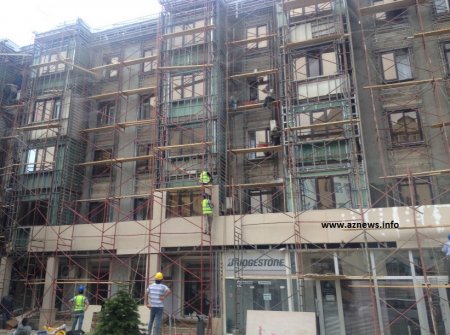 Binaların üzlüklərinin dəyişdirilməsi işi sürətlə davam edir - SON 3 GÜN