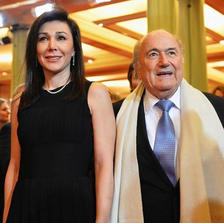 Blatter erməni sevgilisinə görə istefa verdi