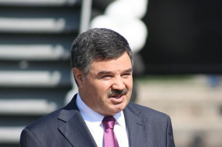 İlham Əliyev səfiri vəzifəsindən azad etdi