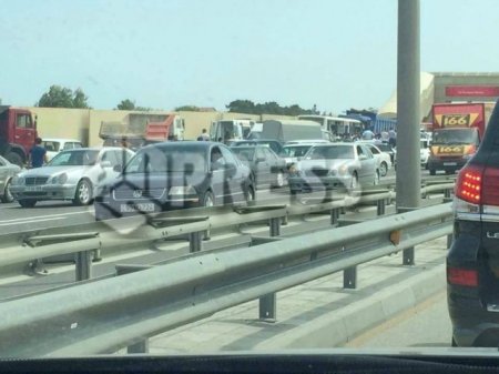 Bakıda dəhşətli qəza: Sərnişin avtobusu "KamAZ"la toqquşdu, ölən var