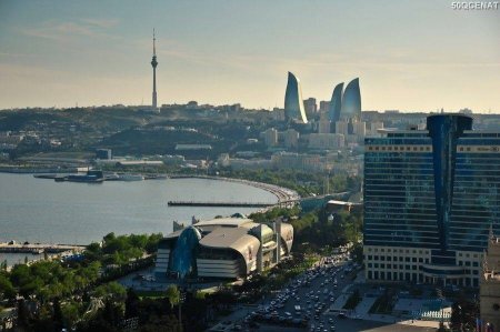 Rus qızı Bakı üçün ağladı