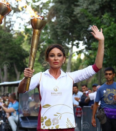 İlham Əliyevin ailəsi məşəllə