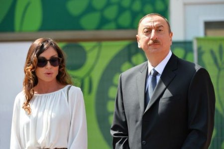 İlham Əliyev və birinci xanım “Baku Cristall Hall”da