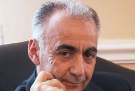 Abutalıbov qanunsuz villaları musiqi ilə sökdürür
