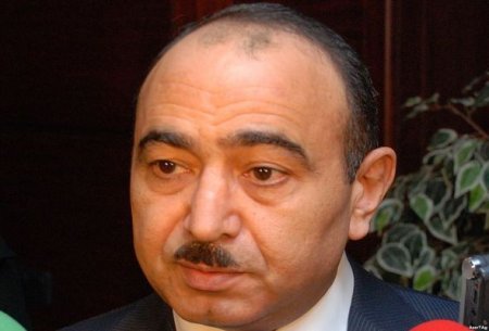 Əli Həsənov: Oyunlar Azərbaycan və erməni xalqlarının yaxınlaşmasında pozitiv rol oynayacaq