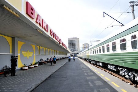 Dəmir yolu vağzalında kassaların yeri dəyişdirildi