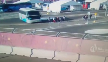 Avtobus Avstriyalı idmançıları belə vurdu