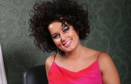 Elza Seyidcahan: 