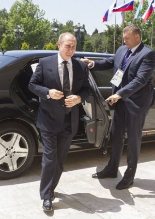 İlham Əliyevlə Vladimir Putin arasında danışıqlar başladı