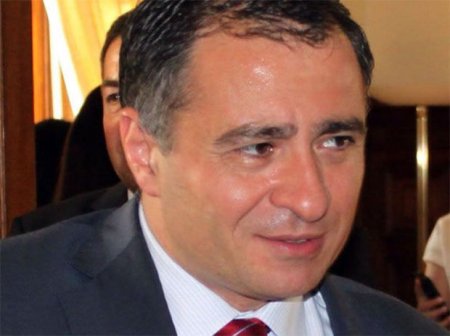 Arif Məmmədov vəzifəsindən azad edildi