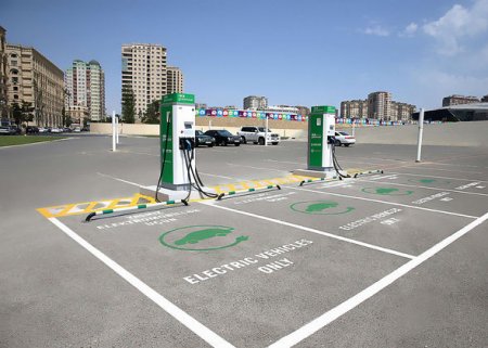 Elektrik avtomobilləri üçün enerji doldurma məntəqələri quraşdırılır