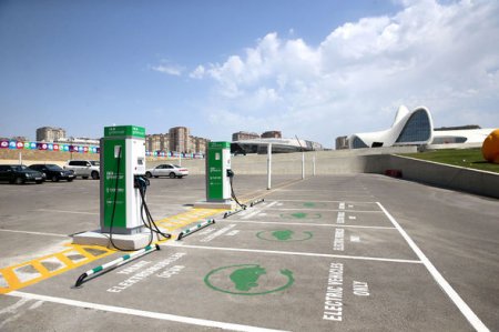 Elektrik avtomobilləri üçün enerji doldurma məntəqələri quraşdırılır