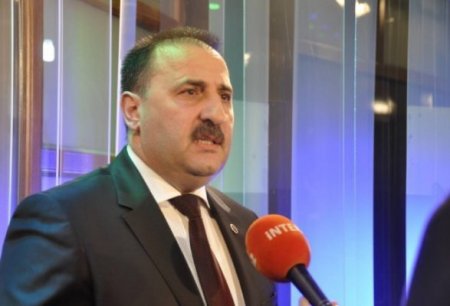 Keçmiş deputat metal oliqarxının ittihamlarına cavab verdi