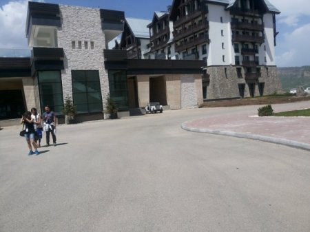 Argentinalı aşpazın “Şahdağ”da bişirdiyini neçəyə yemək olar...
