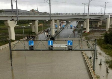 Rusiyanın bu şəhəri su altında qaldı
