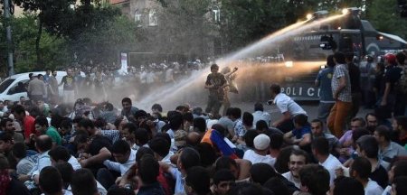 İrəvandakı ixtişaşların gizli görüntüləri