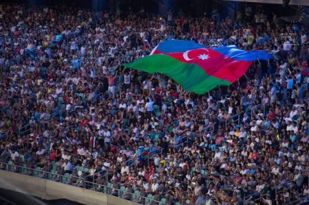 Bağlanış mərasimi Baku Media Center-in obyektivində