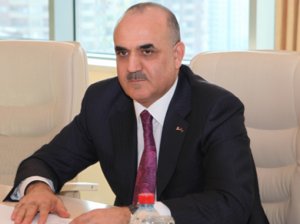 Səlim Müslümov müdiri işdən çıxardı