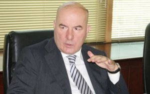 Elman Rüstəmov manatın gələcəyindən danışdı