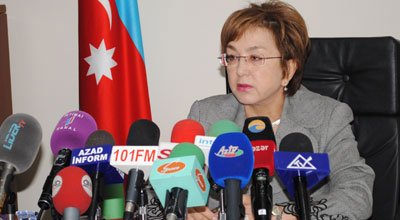 Abituriyentlər Məleykə Abbaszadəyə sual verə biləcəklər