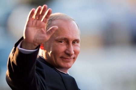 Rusiya əhalisi Putinin prezidentlik fəaliyyətinə qiymət verib