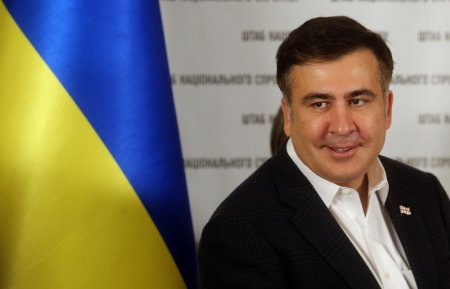 Saakaşvili  yüksək vəzifəli məmura qarşı