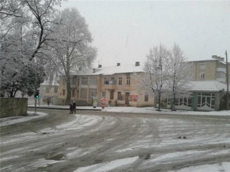 Yayda qar yağdı