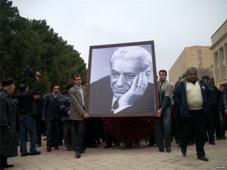 Belqrad küçələrindən birinə Bəxtiyar Vahabzadənin adı verildi