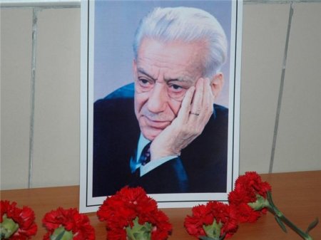 Belqrad küçələrindən birinə Bəxtiyar Vahabzadənin adı verildi