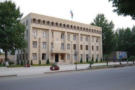 Goranboy rayon İcra Hakimiyyətində qalmaqal: Başçı qadın müavini işdən çıxardı