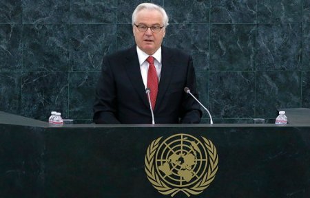 Putin dediyinin üstündə durdu