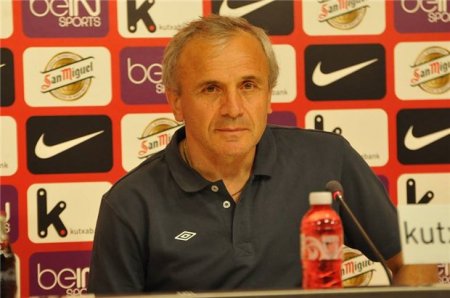 Azərbaycan təmsilçiləri çətin səfərdə