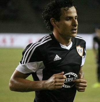 "Qarabağ" bu futbolçu ilə yollarını ayırdı "Qarabağ" bu futbolçu ilə yollarını ayırdı