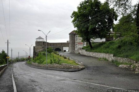 Ermənistan Qarabağ üçün əriştə doğrayır