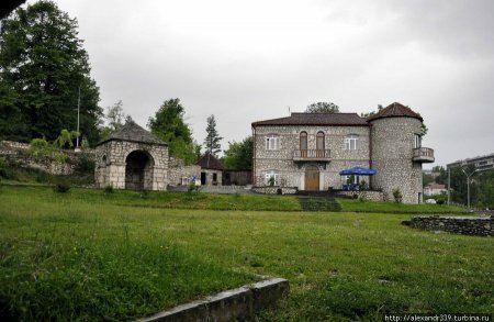 Ermənistan Qarabağ üçün əriştə doğrayır