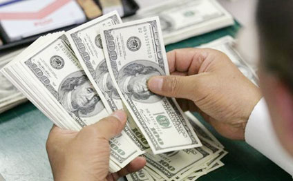 Mərkəzi Bankın valyuta ehtiyatları azaldı