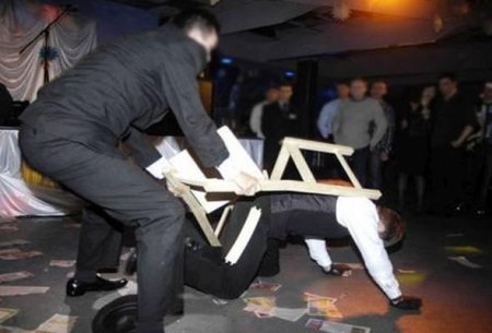 Bakıda kafedə kütləvi dava: Həbslər var