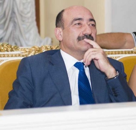 Əbülfəs Qarayev turizm sahəsini necə batırdı...