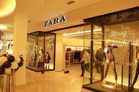 ZARA-nın Azərbaycan dilini bilməyən işçisinə töhmət verildi