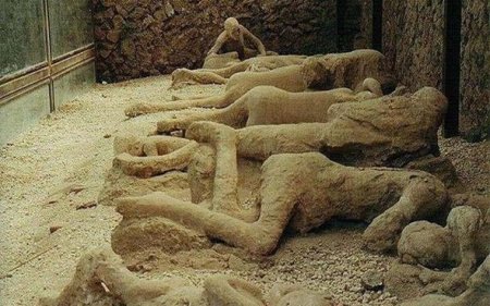 Marsda qucaqlaşan yadplanetlilər tapıldı