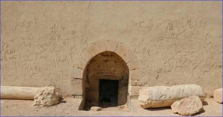 İŞİD Suriyada monastırı yerlə yeksan etdi