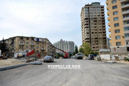 Balkonlar sökülür, sakinlər isə etiraz edə bilmir, çünki...