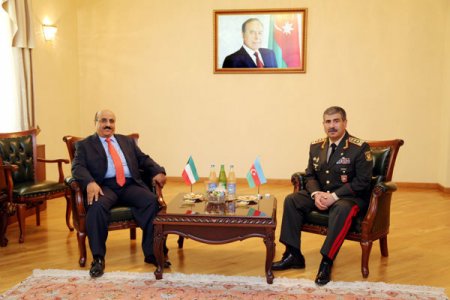 Zakir Həsənov Küveyt səfiri ilə görüşdü