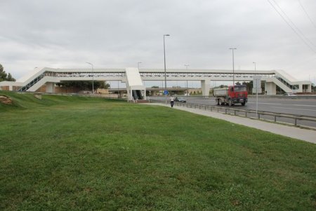 Bakıda yerüstü piyada keçidlərinin üzlükləri yeniləndi