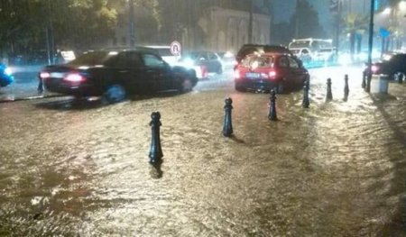 Batumi su altında